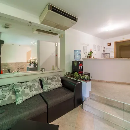 Hotel Elegance Hotel